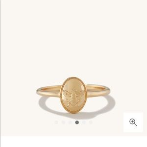 Mejuri honey bee ring